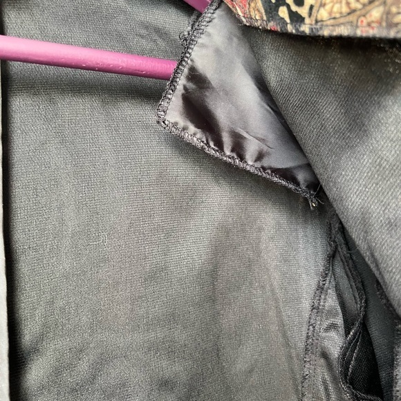 Script attitude & style faux velvet button closure blazer A7-40 - Picture 10 of 14